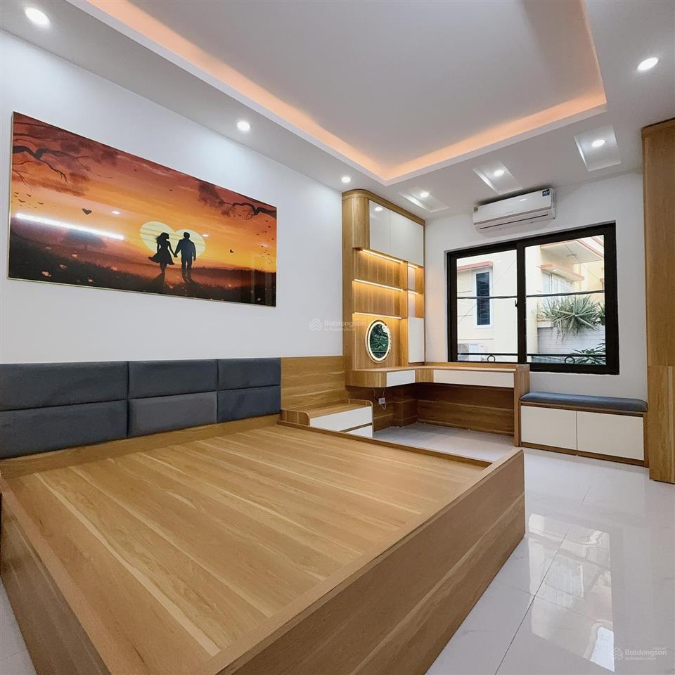 Nhà đẹp giá rẻ  lê trọng tấn  hà đông  38mv 5tầng  full nội thất như hình .