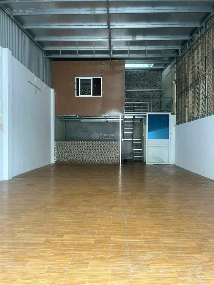 Cho thuê nhà 75m x 1.5 tầng ở và kinh doanh, mặt phố, phường việt hưng  long biên
