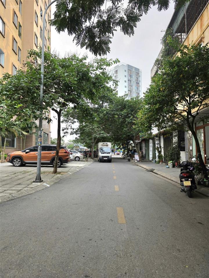 Cho thuê nhà 75m x 1.5 tầng ở và kinh doanh, mặt phố, phường việt hưng  long biên