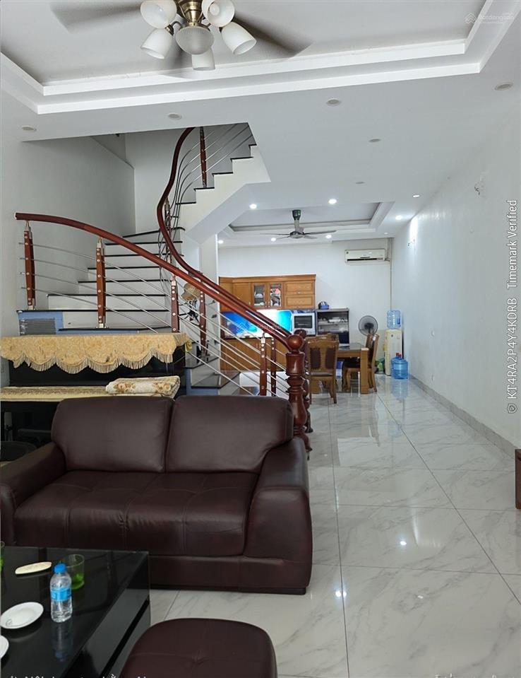Nhà liền kề khu đấu giá việt hưng 75m2 x 5 tầng, đường to 12,5m, ở và làm văn phòng công ty
