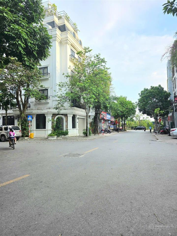 Lô góc 50m2 đất phố nguyễn khắc viện  phường việt hưng  long biên, đường to 13.5m ở và kinh doanh