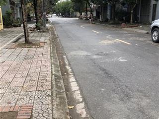 Bán 76m đất đấu giá việt hưng đường 13,5m vị trí trung tâm, giá 24.x tỷ