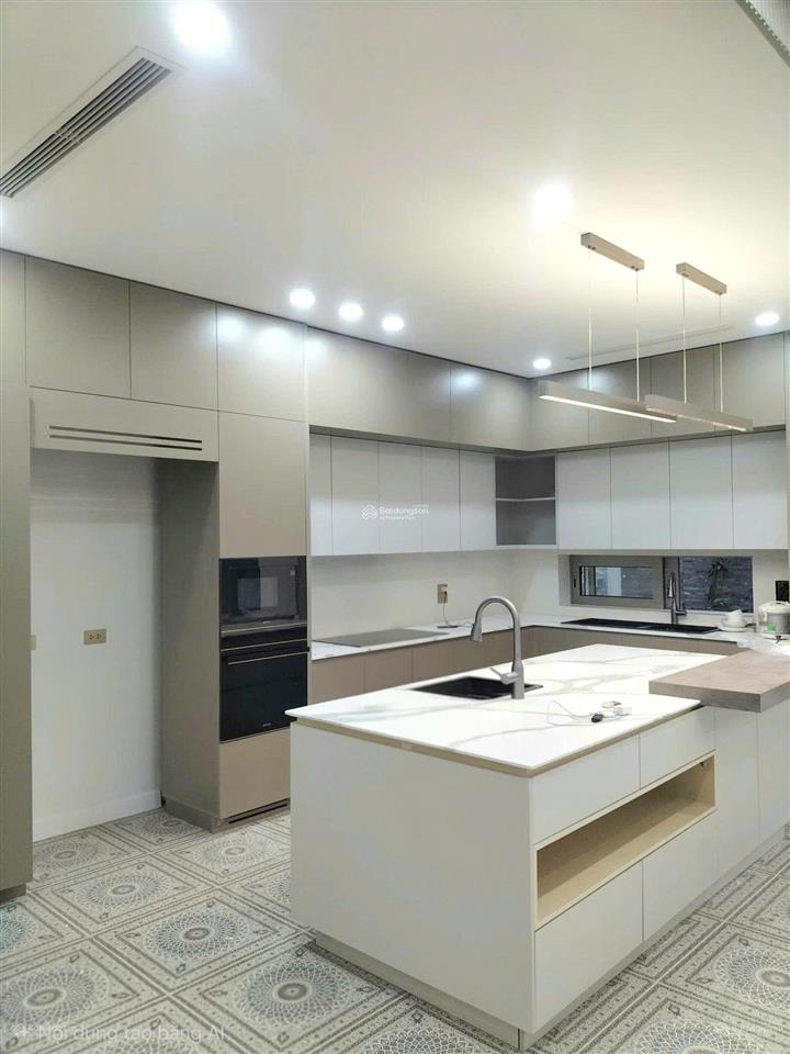 Biệt thự đô thị việt hưng, 190m x 5 tầng, view vườn hoa công viên,thang máy, thiết kế đẹp  full đồ