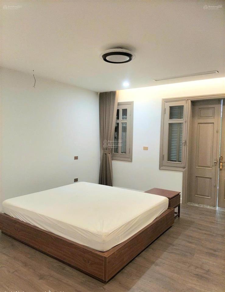 Biệt thự đô thị việt hưng, 190m x 5 tầng, view vườn hoa công viên,thang máy, thiết kế đẹp  full đồ