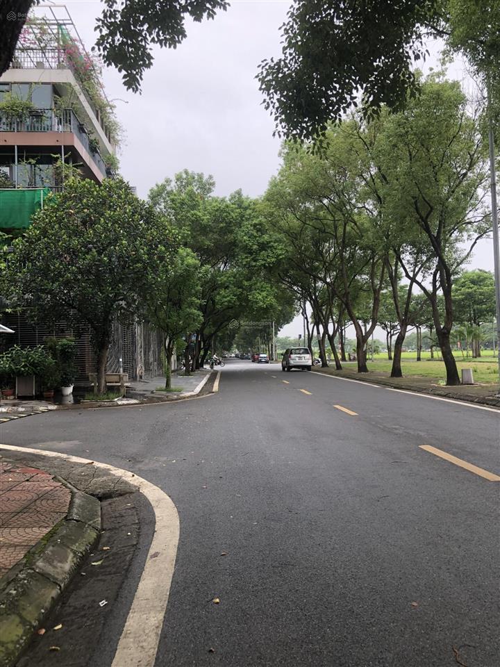 Biệt thự 177m x 4 tầng đô thị việt hưng  long biên, đường to 15m, view công viên cây xanh