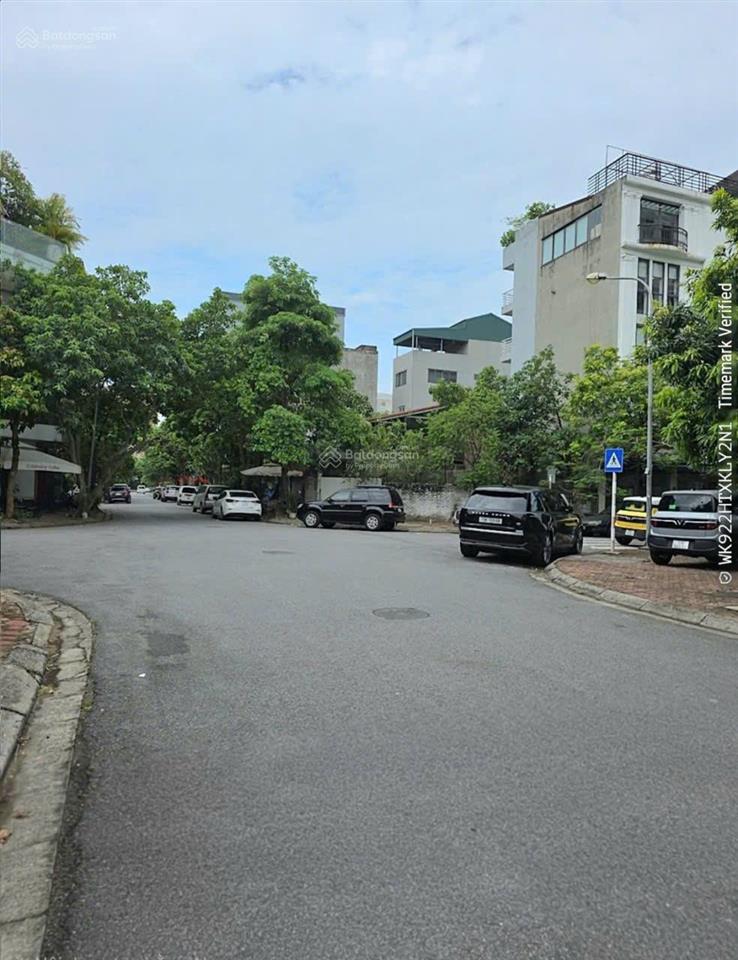 Lô góc 50m2 đất phố nguyễn khắc viện  phường việt hưng  long biên, đường to 13.5m ở và kinh doanh