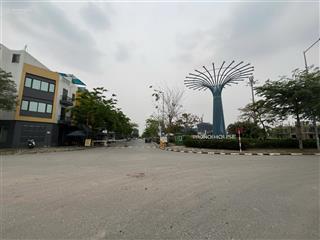 Bán đất nền dự án phố nối house, 69 triệu / m2, 70 m2, sổ đỏ ngay. đón sóng vin xây kdt hòa phát.