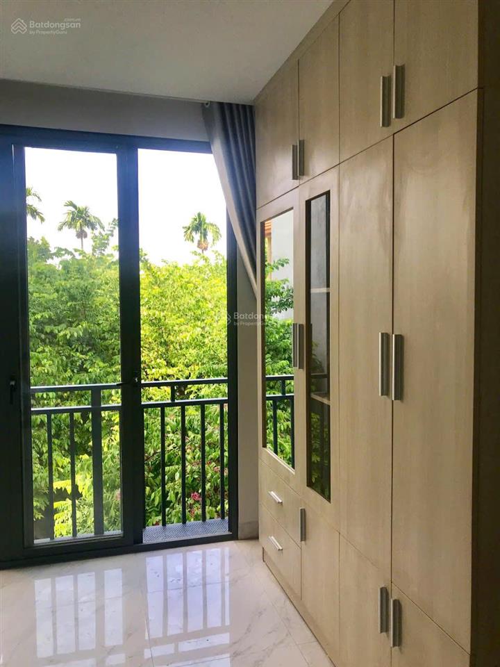 Cho thuê căn hộ view sông hồng tại ngọc thụy long biên, full nội thất, giá chỉ 5 triệu/tháng