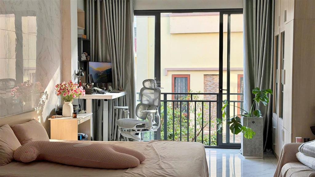 Cho thuê căn hộ đủ đồ 50m2 tại ngọc thụy, long biên, full đồ rất đẹp, giá chỉ 5,5 triệu/tháng