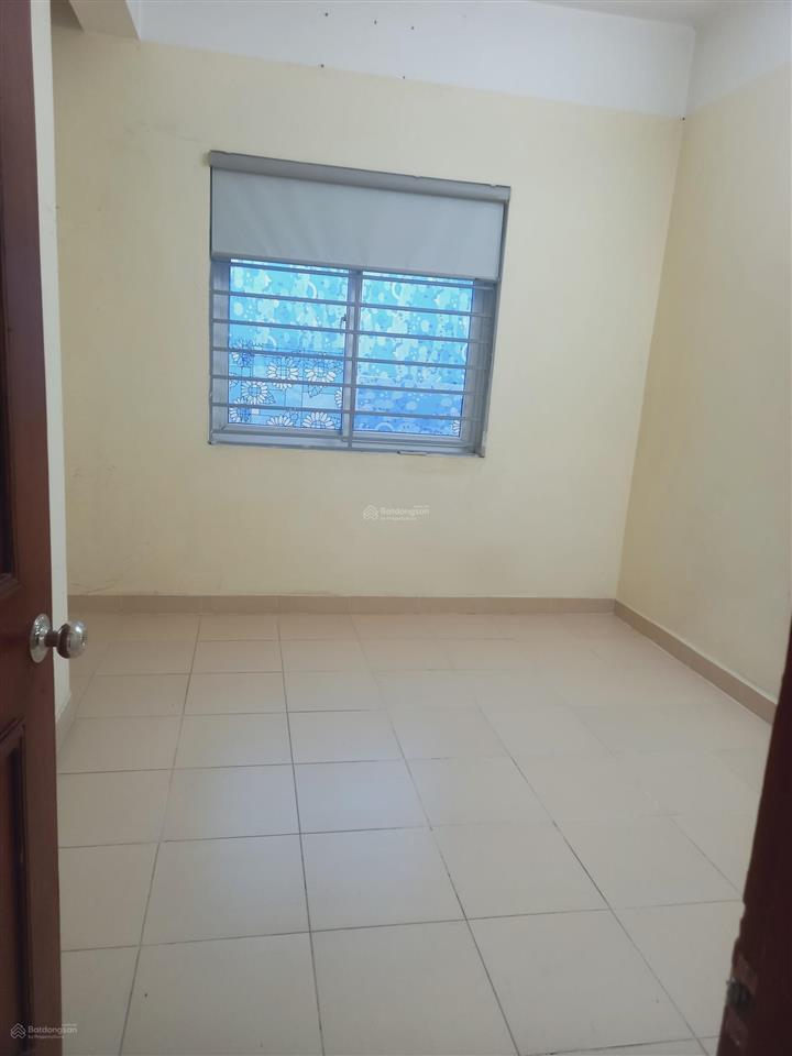 Cho thuê căn chung cư diện tích 36m2 nhà 1pk 1pn có nóng lạnh, điều hòa, giường