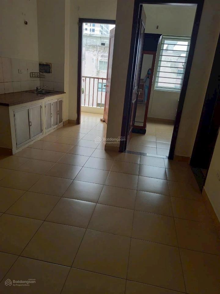 Cho thuê căn chung cư diện tích 36m2 nhà 1pk 1pn có nóng lạnh, điều hòa, giường