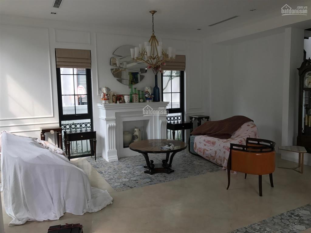 120 tỷ bt hoa phượng 300m2 hoàn thiện đẹp, đường rất thoáng, mặt vườn hoa công viên, sông sau rộng