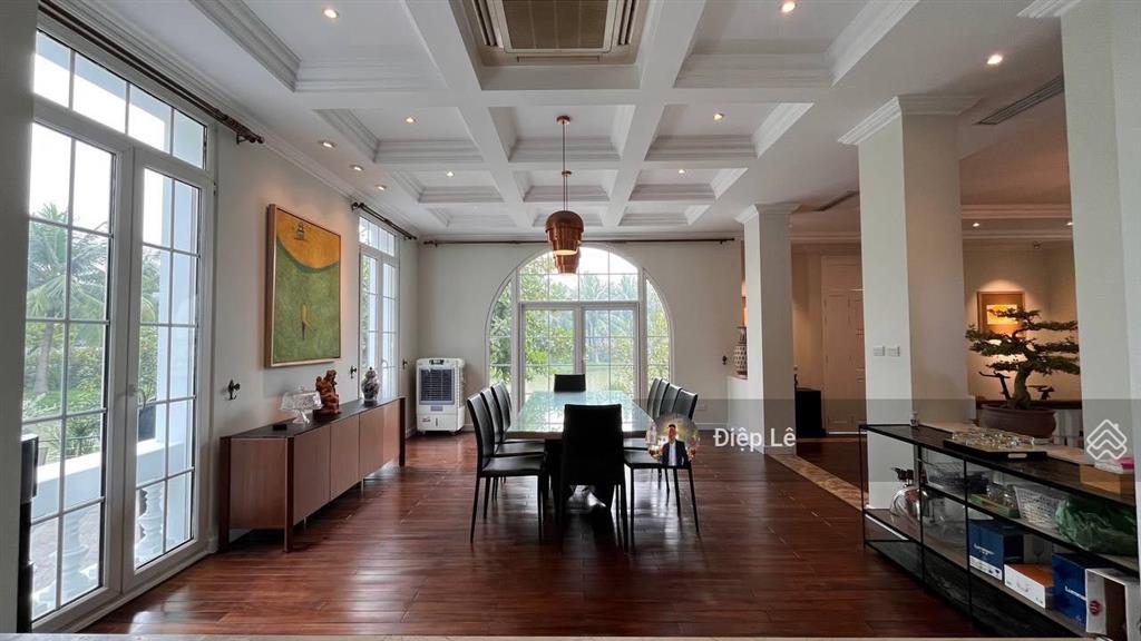 Bán bt bằng lăng riverside 800m2, hoàn thiện đẹp, sau ngã ba sông nội khu, gần công viên