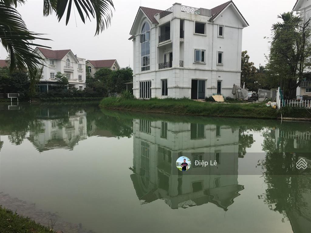 Bán gấp bt đơn lập 350m2 vinhomes riverside, 100 tỷ, có sông sau nhà, nở hậu, không lỗi phong thủy