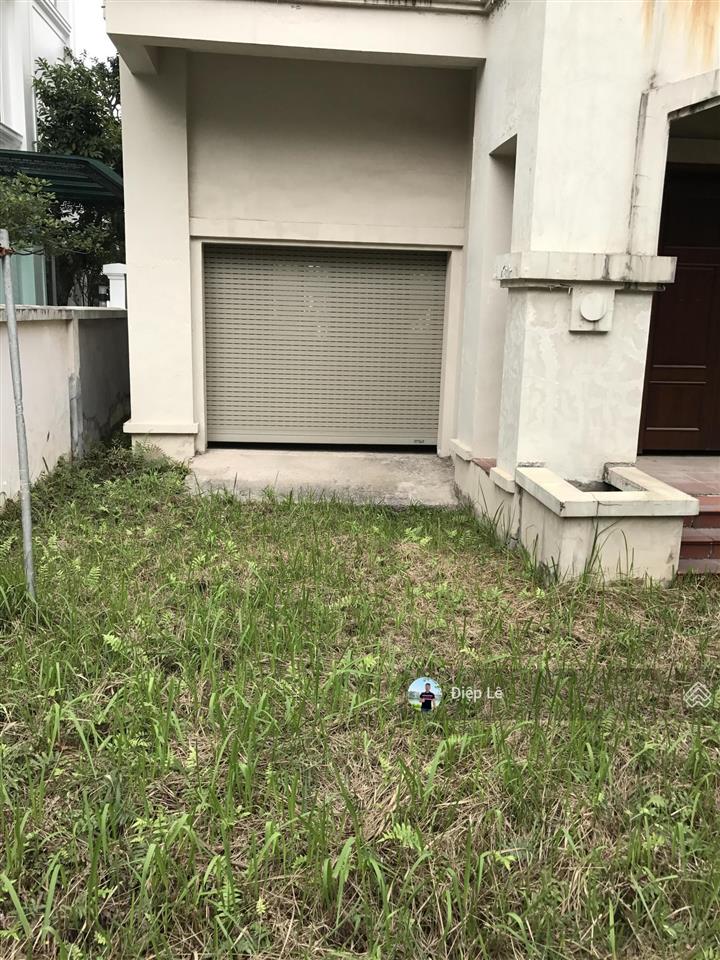 Bán gấp bt đơn lập 350m2 vinhomes riverside, 100 tỷ, có sông sau nhà, nở hậu, không lỗi phong thủy