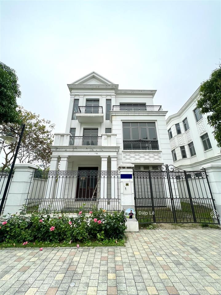 100 tỷ bt đơn lập vinhomes harmony, 350m2 nở hậu, có sông sau nhà, sát công viên, mặt tiền 15m