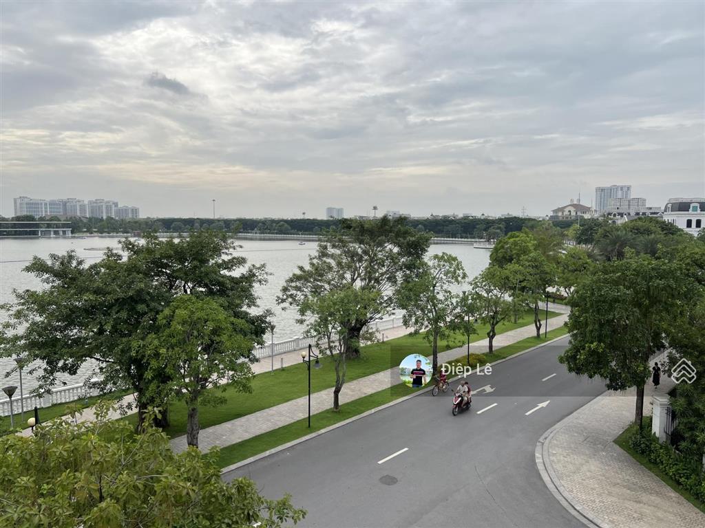200 tỷ bt đơn lập mặt hồ harmony 360m2, hoàn thiện mới đẹp, vị trí đắc địa view trọn hồ điều hòa