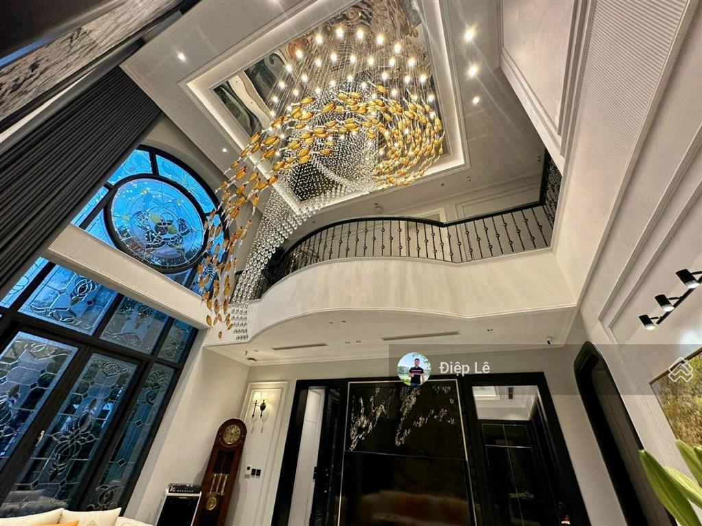 200 tỷ bt đơn lập mặt hồ harmony 360m2, hoàn thiện mới đẹp, vị trí đắc địa view trọn hồ điều hòa