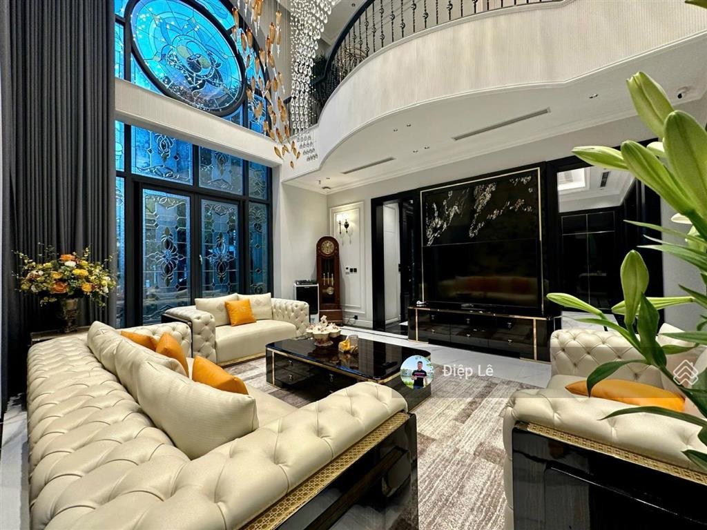 100 tỷ bt riverside 300m2 hoàn thiện đẹp, mặt công viên đỗ xe thoải mái, sông sau liền nhà rất rộng