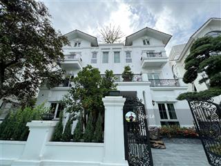 Cặp song lập hoa sữa vinhomes riverside đất nở hậu, hoàn thiện đẹp, đường thoáng, sông rộng