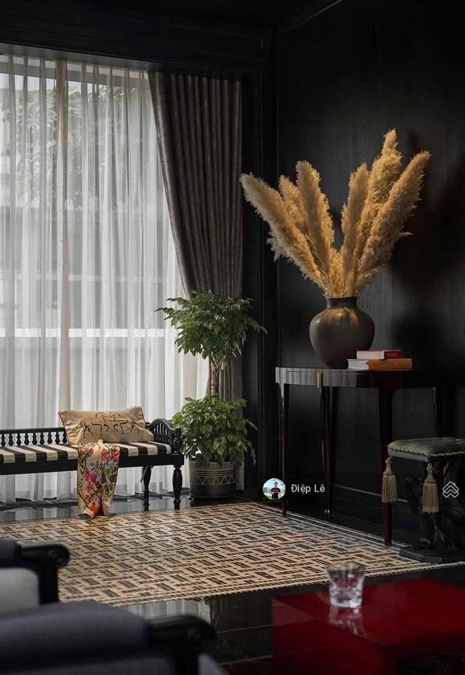 Cặp song lập hoa sữa vinhomes riverside đất nở hậu, hoàn thiện đẹp, đường thoáng, sông rộng