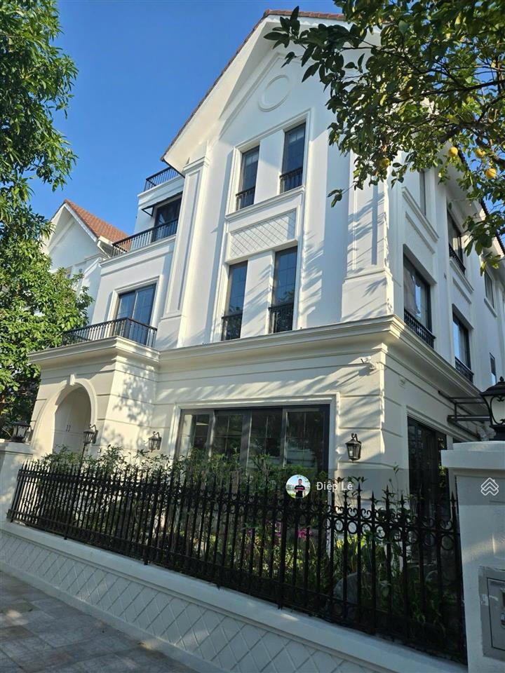 51 tỷ bt hoa phượng 151m2, hoàn thiện đẹp, đường thông thoáng, mặt công viên, view ngã ba sông rộng