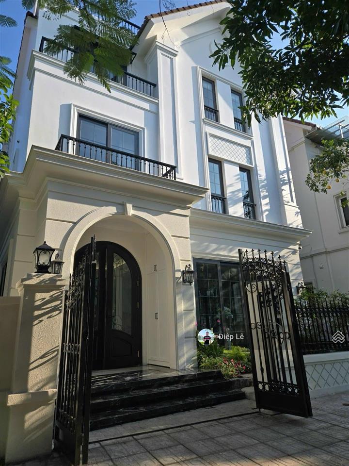51 tỷ bt hoa phượng 151m2, hoàn thiện đẹp, đường thông thoáng, mặt công viên, view ngã ba sông rộng