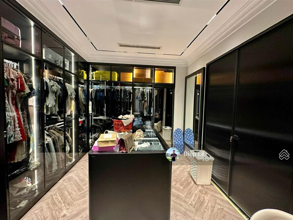200 tỷ bt đơn lập mặt hồ harmony 360m2, hoàn thiện mới đẹp, vị trí đắc địa view trọn hồ điều hòa