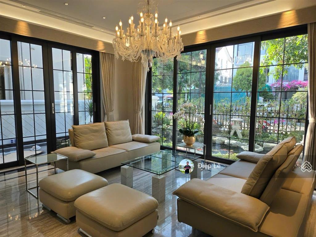 51 tỷ bt hoa phượng 151m2, hoàn thiện đẹp, đường thông thoáng, mặt công viên, view ngã ba sông rộng