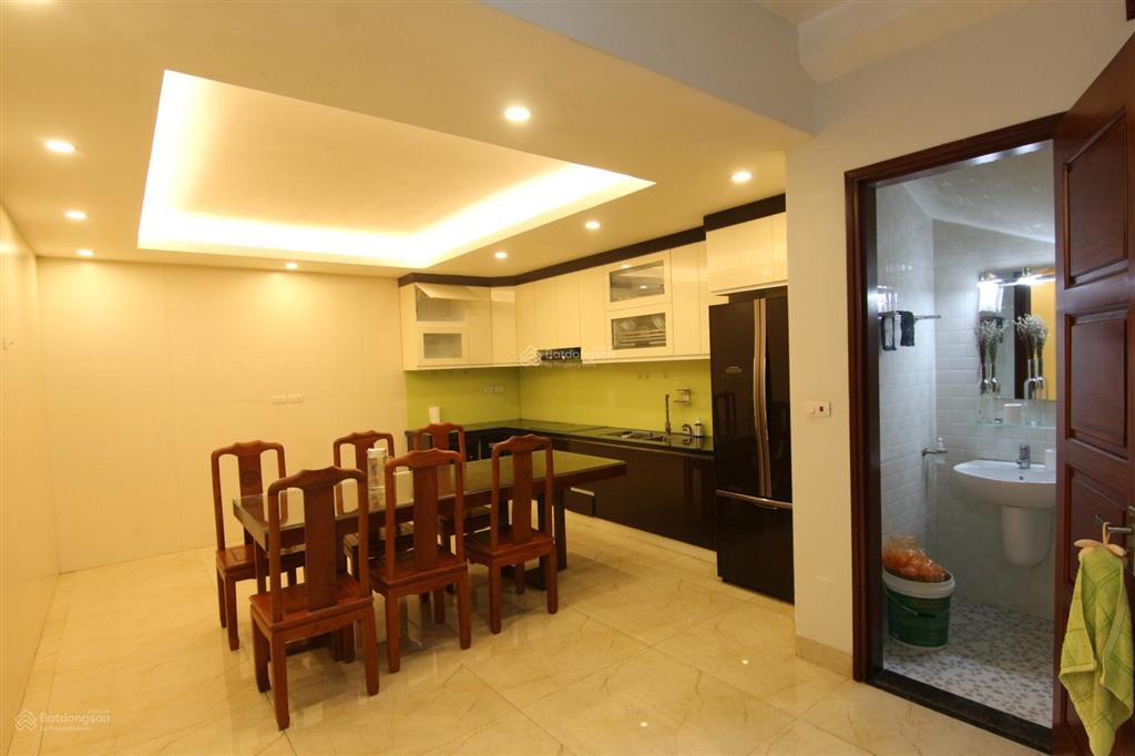Cho thuê nhà riêng phố gia thượng, long biên gần trường pháp. giá thuê 15tr/th 0989 318 ***