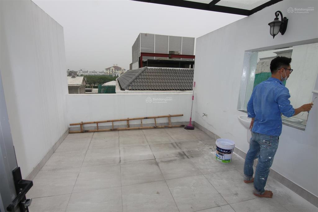 Cho thuê biệt thự liền kề vinhomes harmony bên hồ giá thuê 25tr/tháng.  0989 318 ***