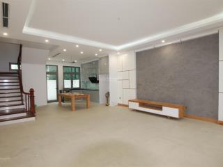 Cho thuê biệt thự liền kề vinhomes harmony bên hồ giá thuê 25tr/tháng.  0989 318 ***