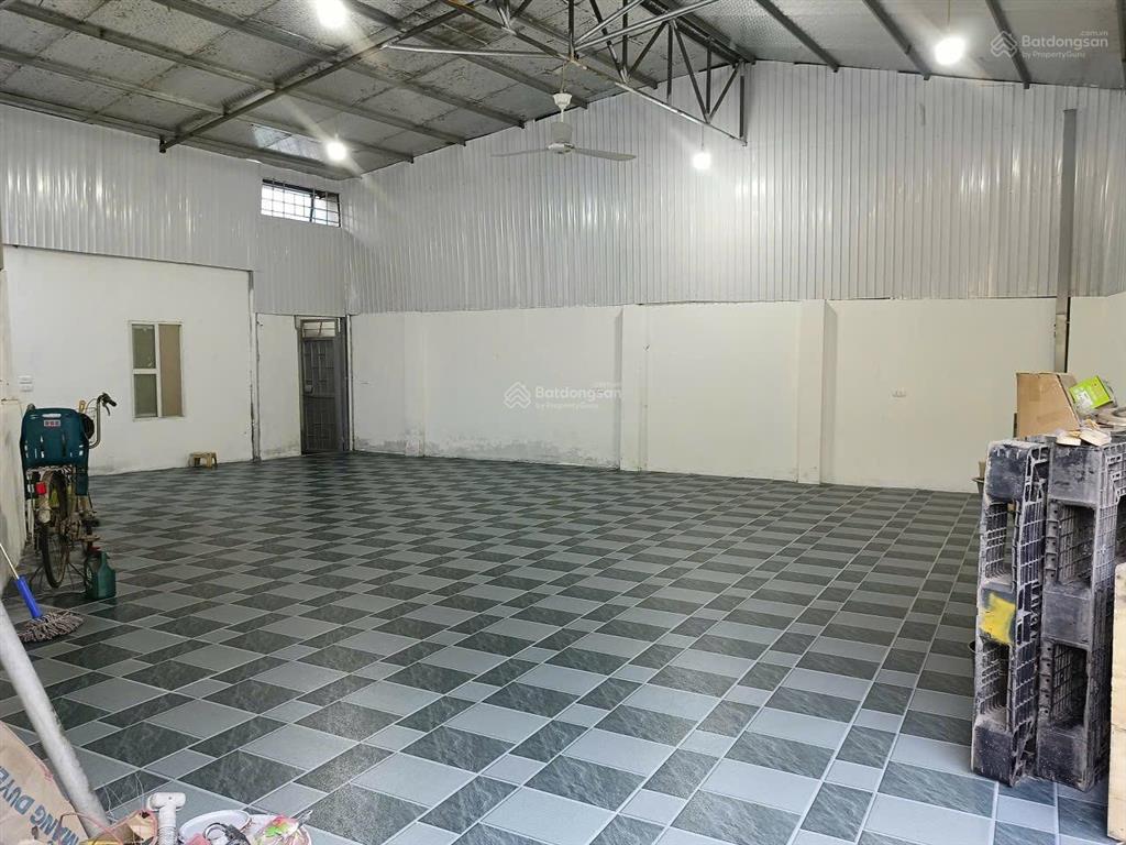 Cho thuê kho, nhà xưởng 125m2 tại phúc lợi, 11 triệu vnd, giá cực chất
