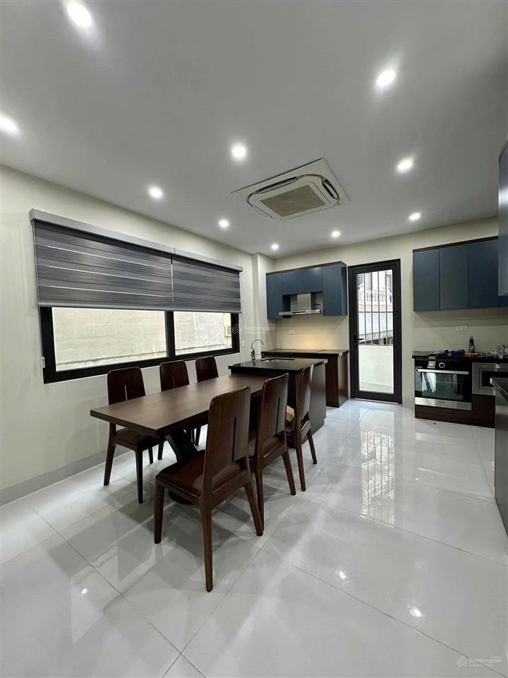 Siêu đẹp, siêu hiếm 7 tầng 68m2 5 ngủ 4wc thang máy căn góc phố tạ đông trung, gia thụy, hà nội