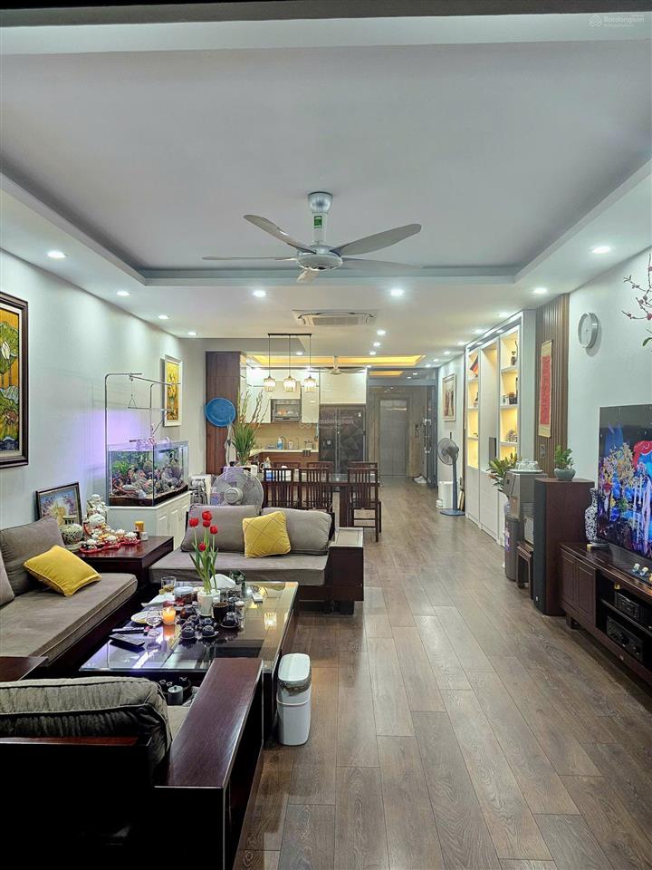 Giảm ngay 5 tỷ còn 27.99 tỷ nhà 1 tầng dt 118.1m2 mặt phố tư đình long biên (bán trong 7 ngày)