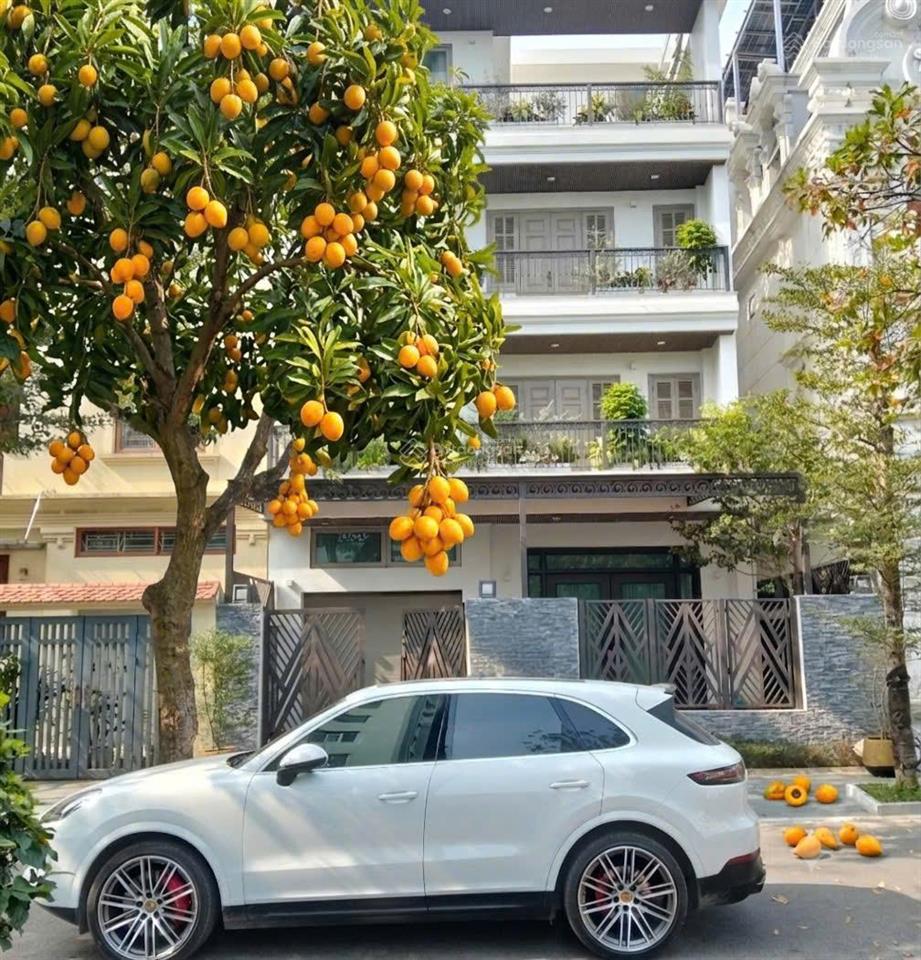 Bán nhà 5 tầng với 500m2 sàn rất sang khu hỗ hợp 04 (khu tk riêng cho đt việt hưng)
