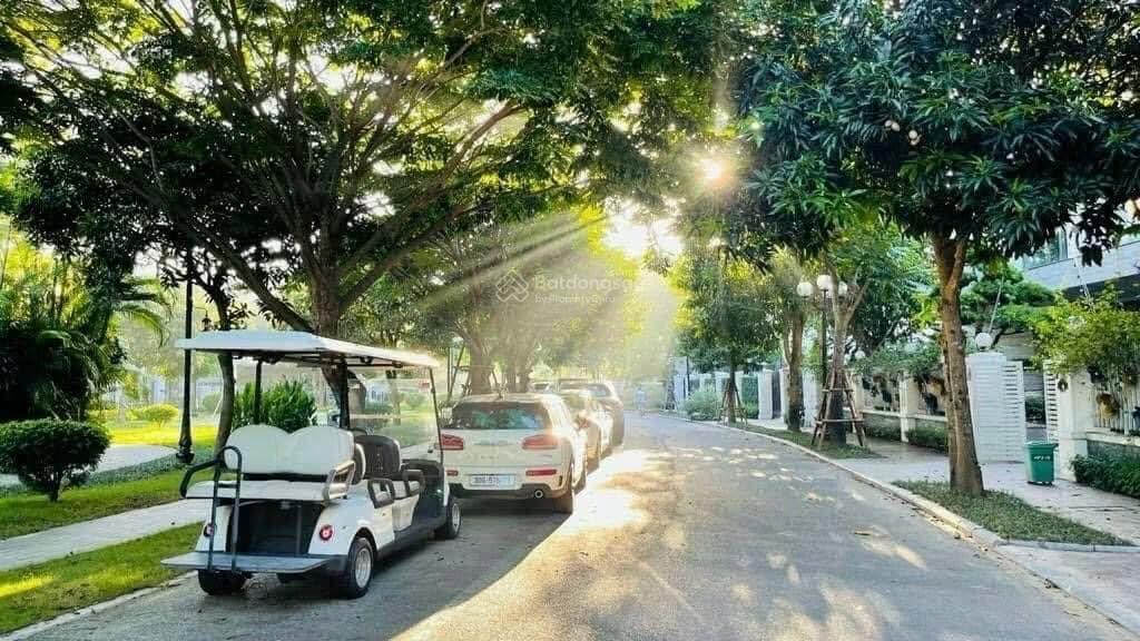 Biệt thự hoa sữa 225m, hoàn thiện đẹp cần tìm chủ nhân mới