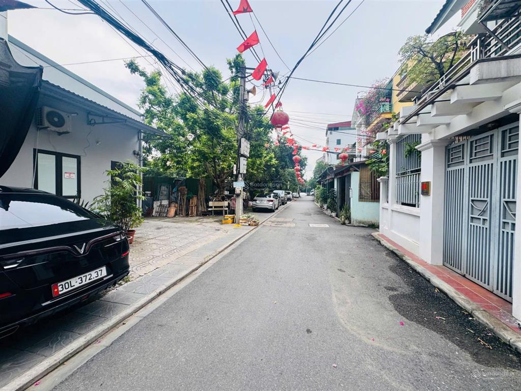 Nhỉnh 10 tỷ với dt 56m, cách 50m ra phố vạn hạnh, hai mặt tiền, hiện cho thuê, ô tô đỗ ngày đêm