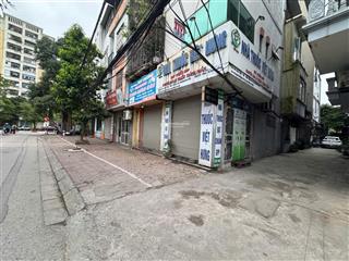 Nhỉnh 10 tỷ với dt 56m, cách 50m ra phố vạn hạnh, hai mặt tiền, hiện cho thuê, ô tô đỗ ngày đêm