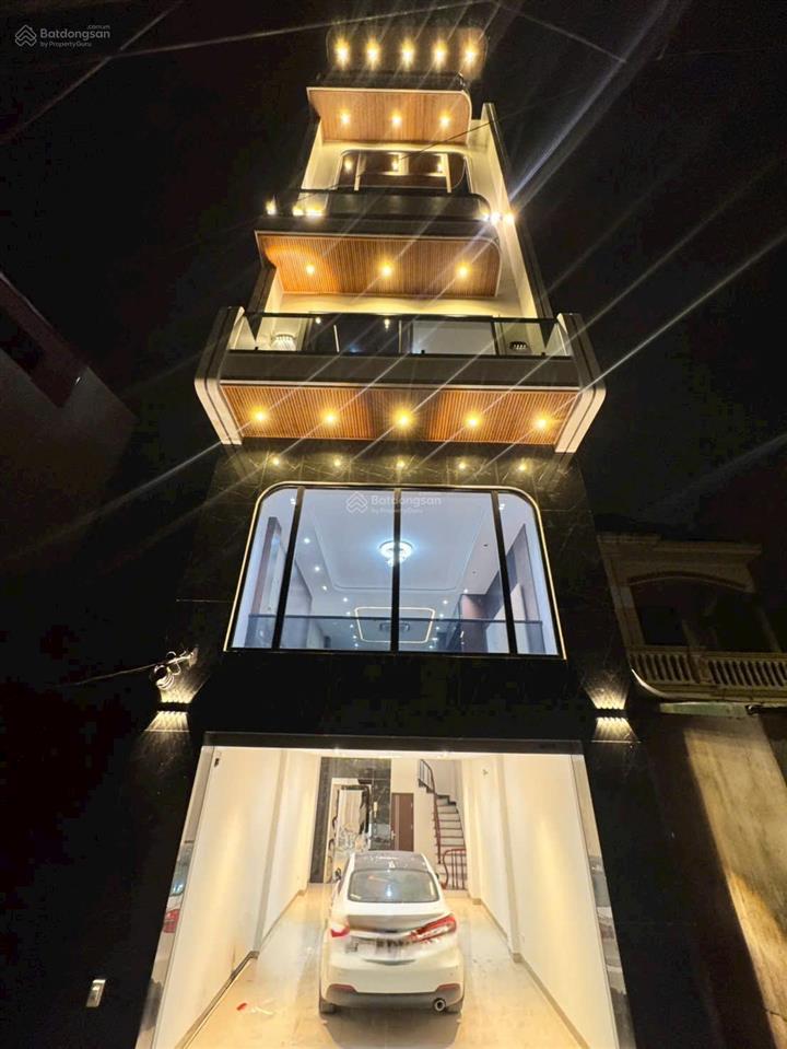 Nhà riêng 60m2 x 6 tầng, 4 phòng ngủ thang máy, full nội thất, oto, phúc lợi, long biên hn