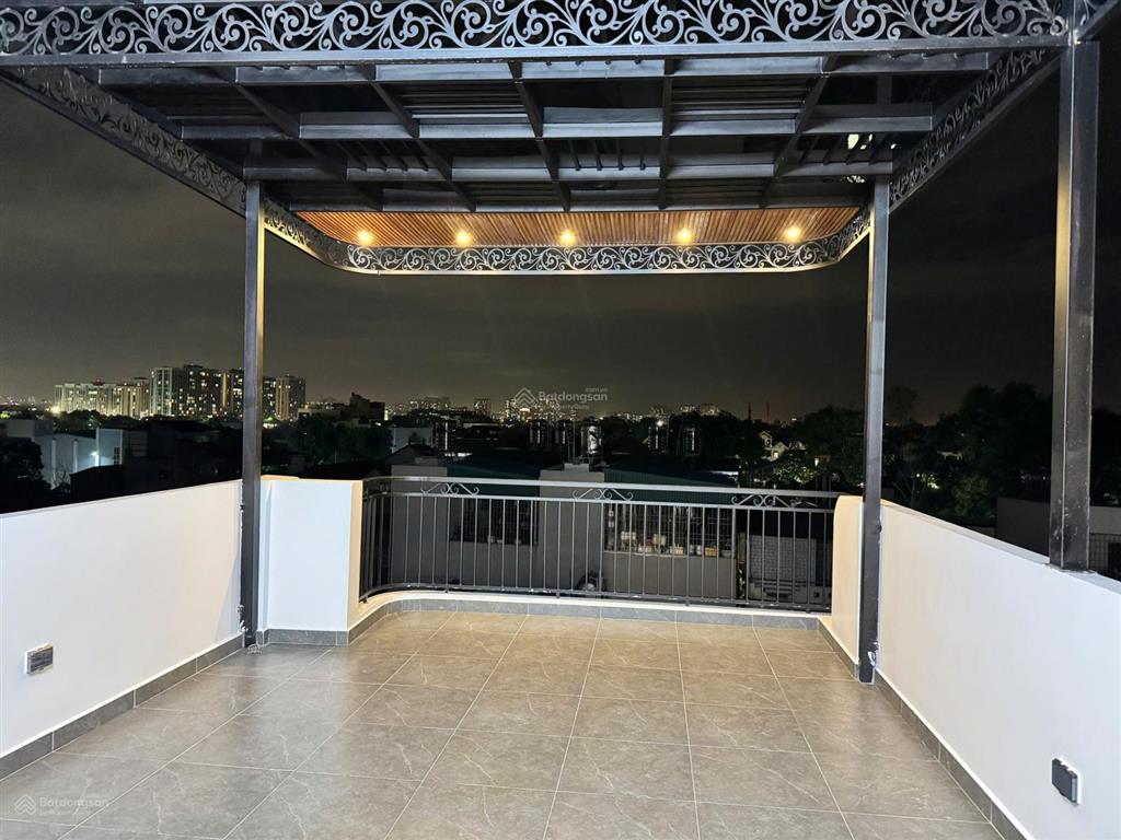 Nhà riêng 60m2 x 6 tầng, 4 phòng ngủ thang máy, full nội thất, oto, phường phúc lợi  giá tốt