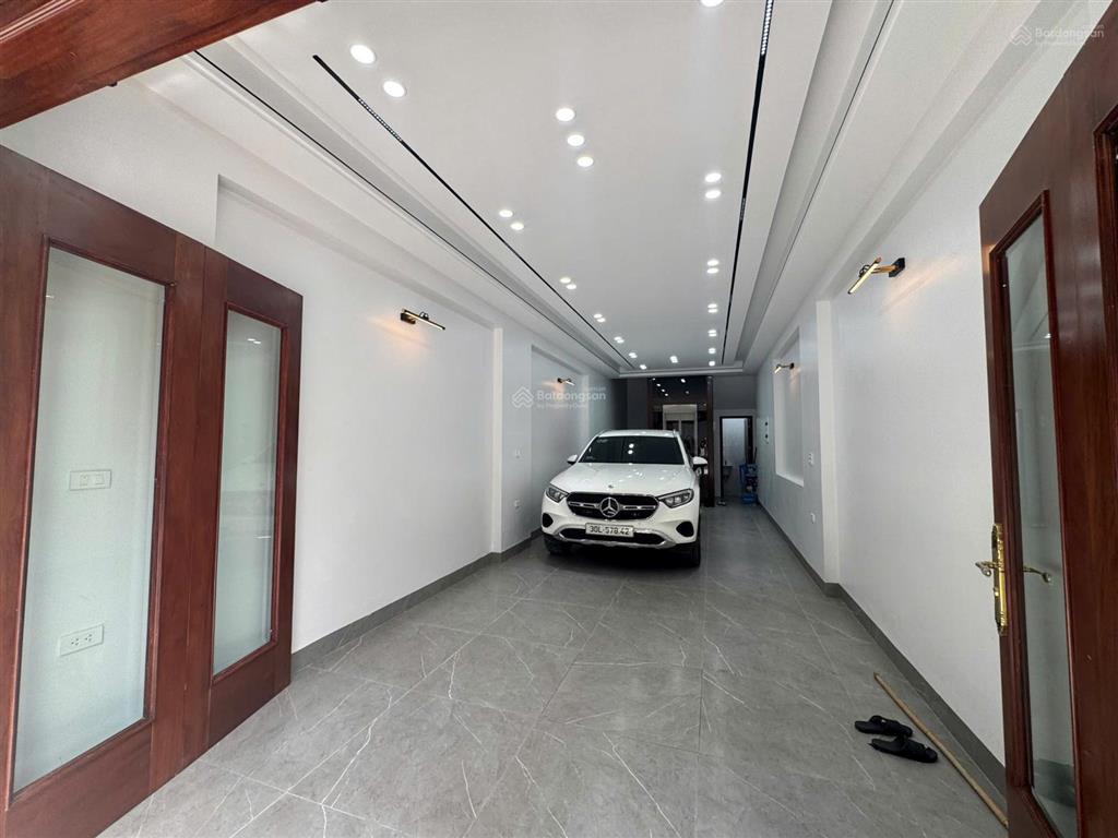 50/54m, 6 tầng thang máy full đồ 4 phòng ngủ, đường 12,5m thượng thanh, việt hưng, hà nội