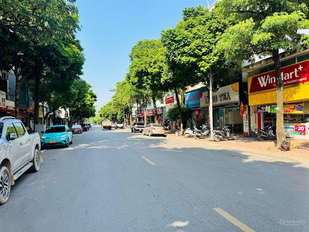 79m đất mặt phố phường việt hưng, đường 21m, giá chưa đến 30 tỷ