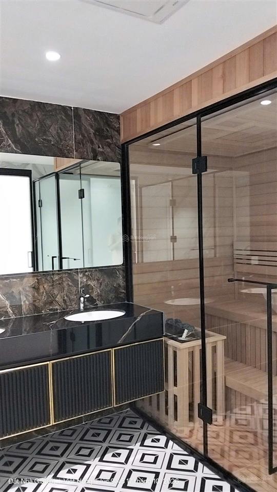 Bán nhà 65m x 5 x 6 phân lô giang biên, việt hưng, thang máy, view công viên, thiết kế hiện đại