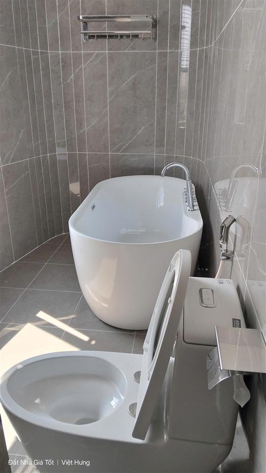 Cho thuê tầng 3456 với 160m sàn, fun nội thất cao cấp, ở kh vp, hđ dài hạn