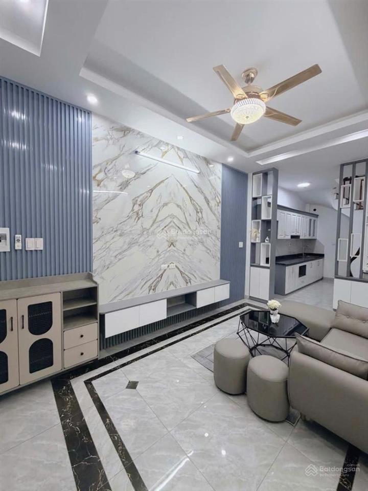 Bán nhà việt hưng long biên 5 tầng 7,95 tỷ. 3n 3vs. full nội thất. sổ đỏ chính chủ giao dịch ngay