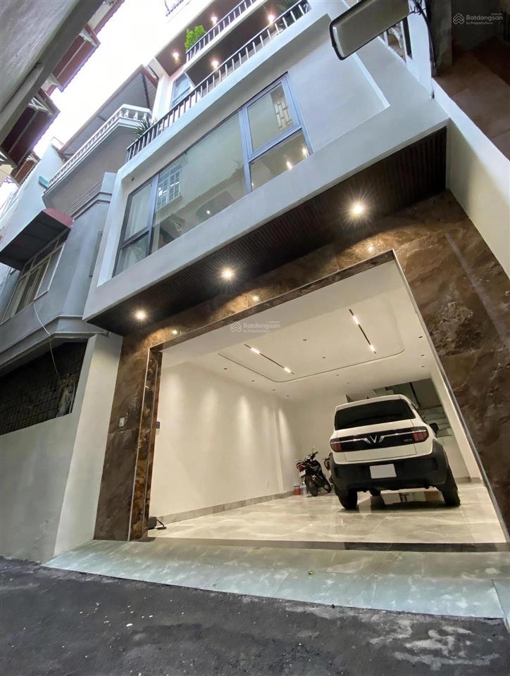 15.9tỷ nhà mới nguyễn văn cừ 50m2 x 6 tầng thang máy