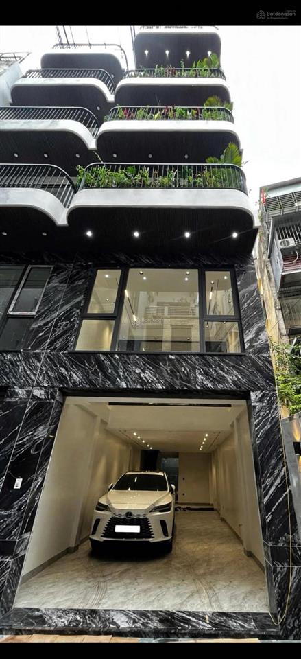 Nhà mới 6 tầng thang máy hiện đại nguyễn văn cừ 70m2 20.5tỷ
