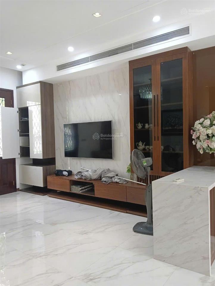 0903 103 *** cho thuê căn bt liền kề 90m bên hồ hoàn thiện full nội thất vinhomes the harmony