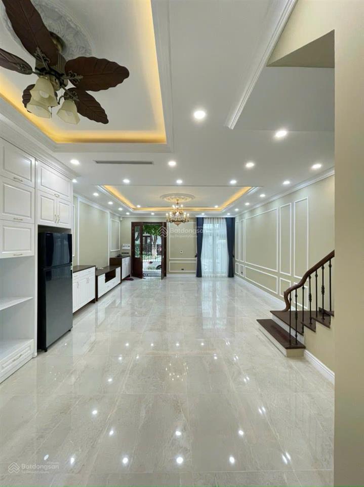 0903 103 *** cho thuê liền kề 96m full nội thất khu bên hồ vinhomes the harmony hướng đông nam